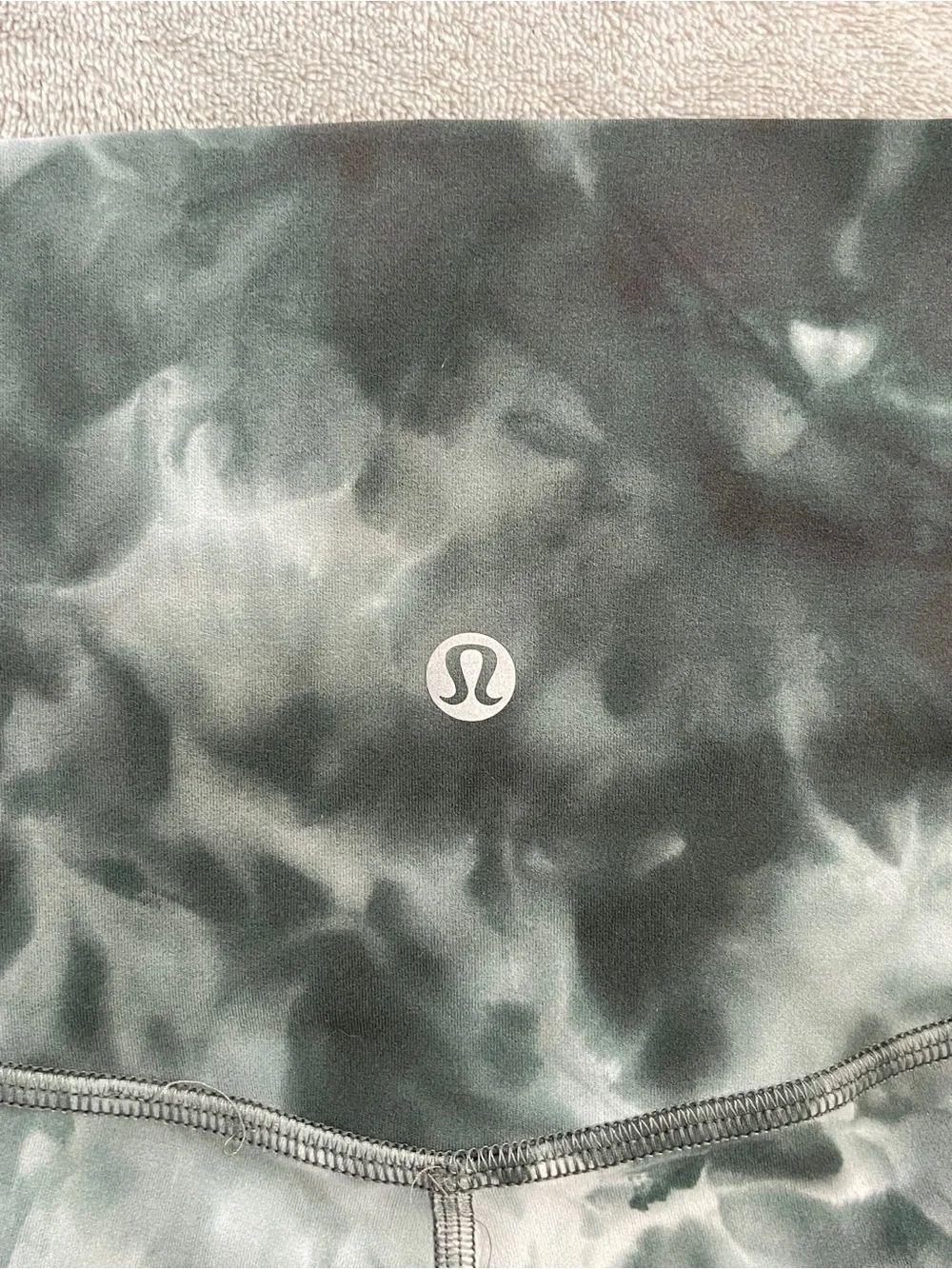 Lululemon biker shorts High-Rise Tie-Dye green activewear yoga Pilates gym 12